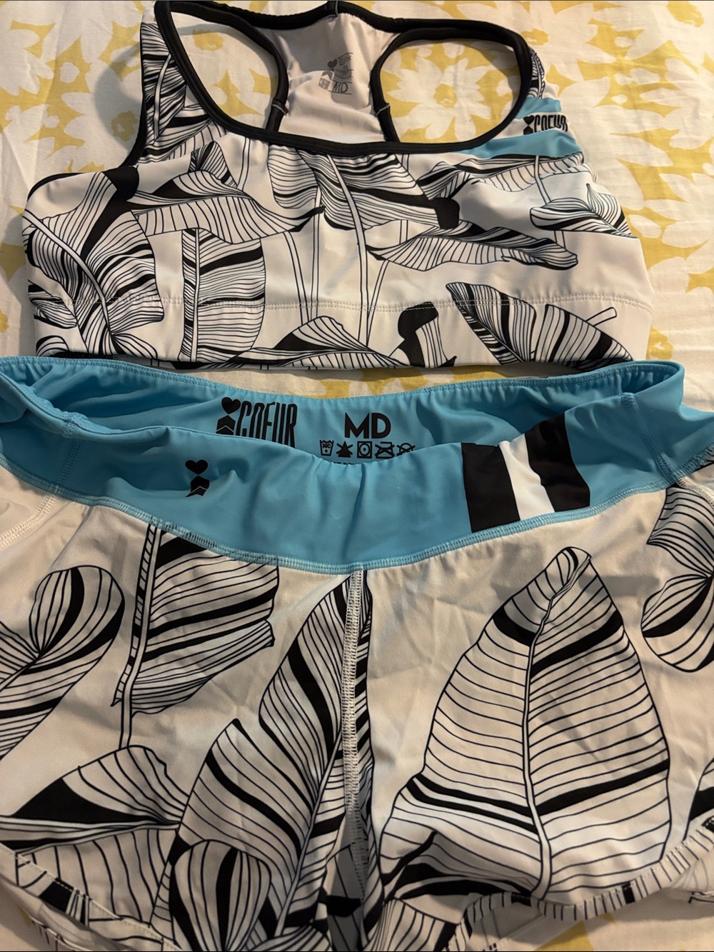 COEUR Active Two-Piece Set in Black, White & Aqua